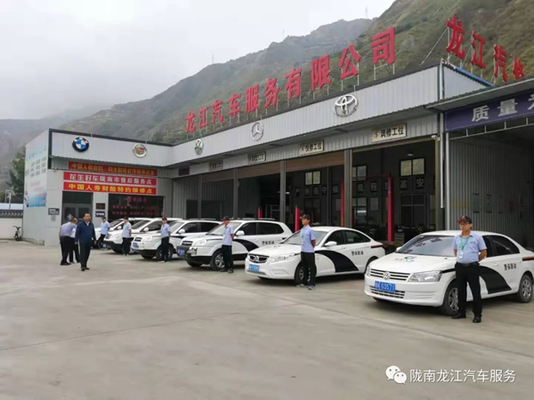 金錘鈑金，銀槍噴漆！龍江汽修值得信賴！