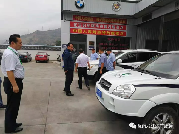 金錘鈑金，銀槍噴漆！龍江汽修值得信賴！